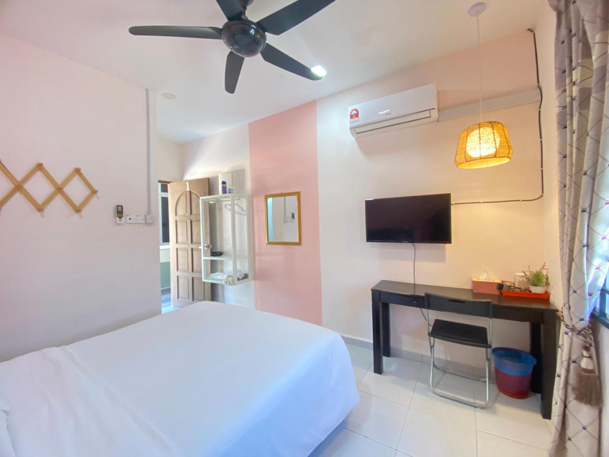 Besut Guesthouse Kampung Kuala Besut Exterior foto